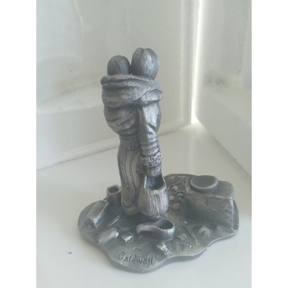 Franklin Mint People of Canada Pewter Figurine The Eskimo Woman 1976 - Picture 8 of 12